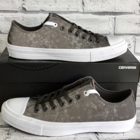 Converse Shoes - BRAND NEW Converse grey/silver/white W5/M3